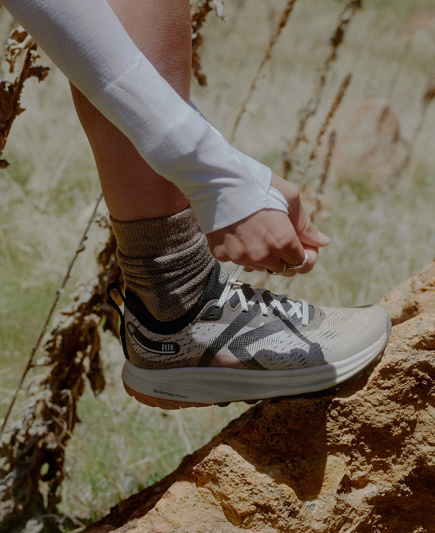 Women's Seek Trail Running Shoe | Black/Sunset Sand - Image 8